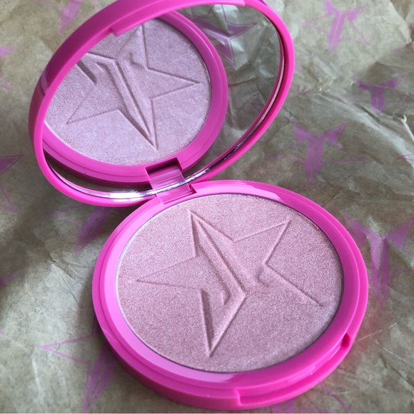 😍 NIB Princess Cut Skin Frost Highlighter by Jeffree Star! 😍 - Picture 1 of 7